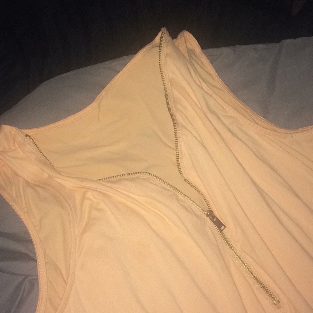 Romper - Picture 2 of 3
